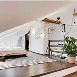 Unique City Centre Duplex, Roof Top Terrace, Prague Castle View