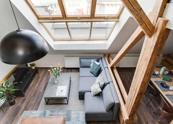 Unique City Centre Duplex, Roof Top Terrace, Prague Castle View