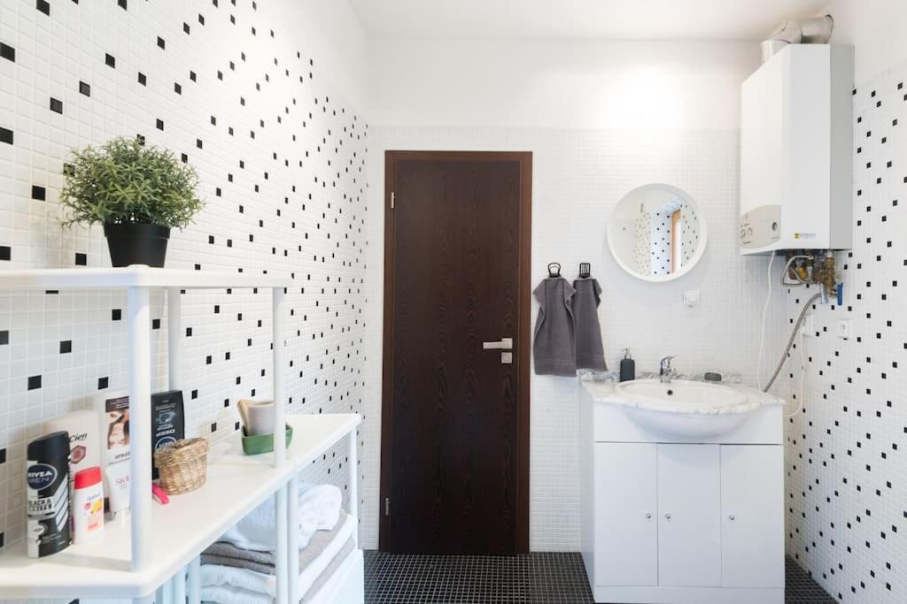 Apartmán Unique City Centre Duplex, Roof Top Terrace, Castle View *